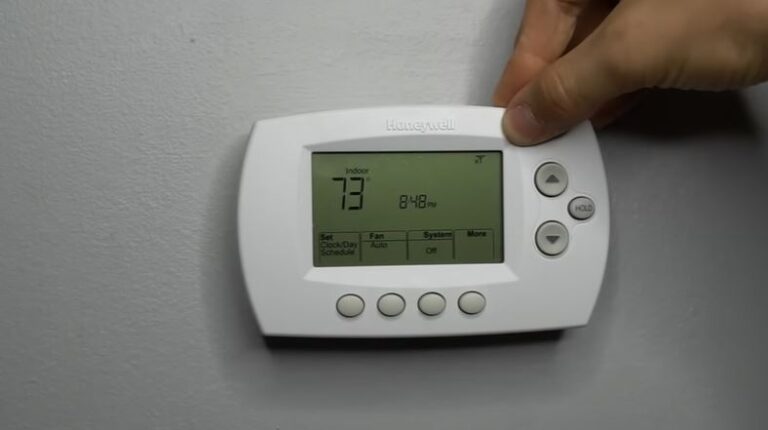 Honeywell Thermostat Blinking Heat On [Fixed]